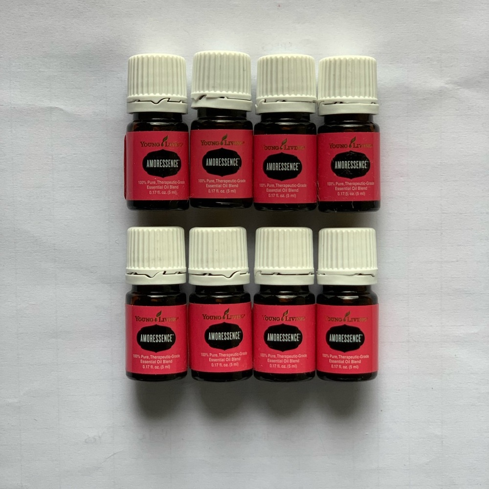Young Living Amoressence 5 ml - New - Young Living Beauty School’s unique blend